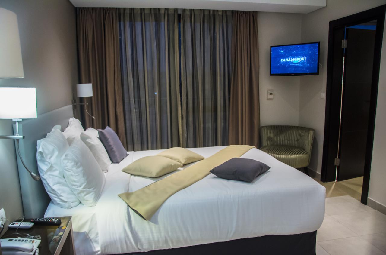 Hotel Selton 金沙萨 外观 照片