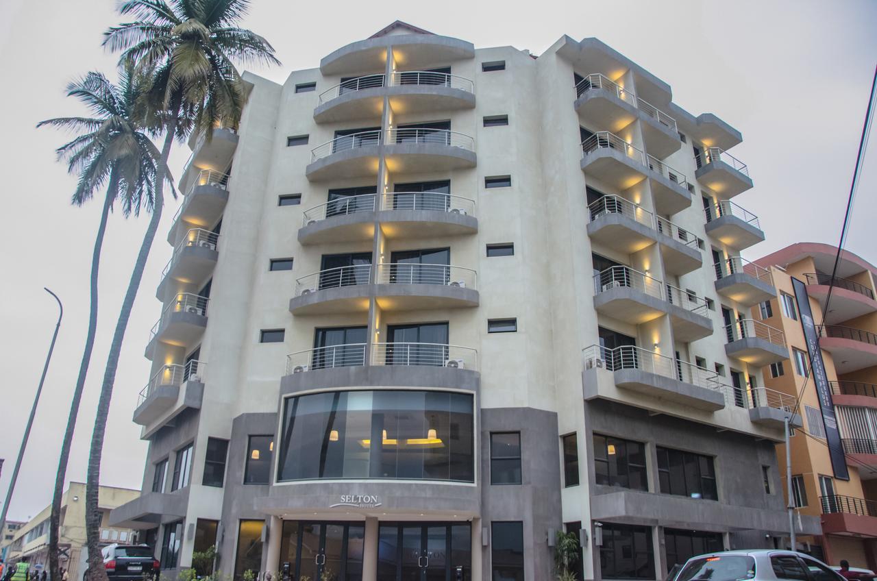 Hotel Selton 金沙萨 外观 照片
