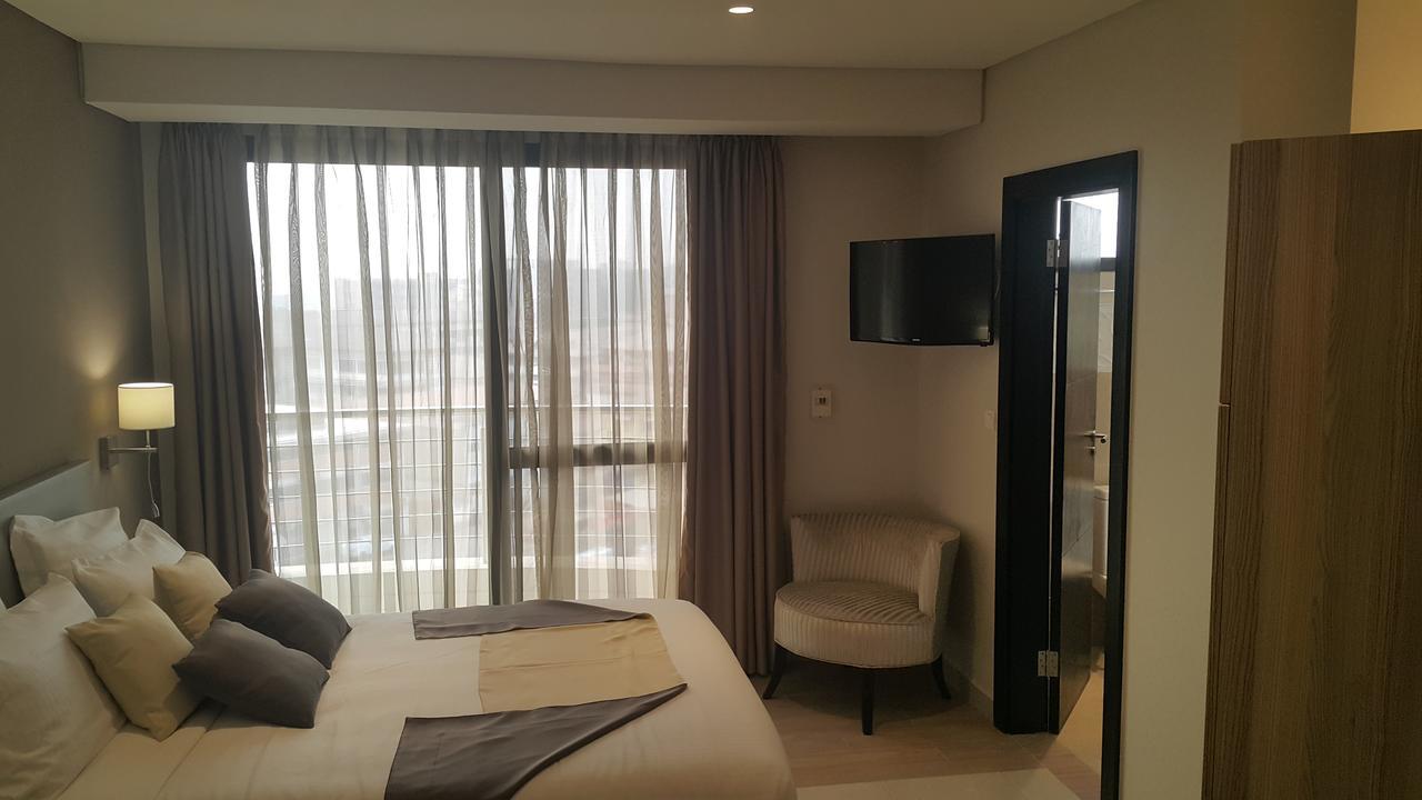 Hotel Selton 金沙萨 外观 照片